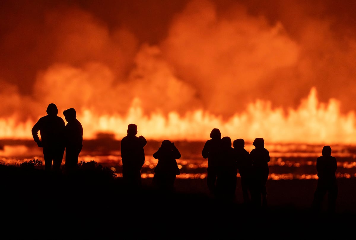 AP : Iceland Volcano Eruption